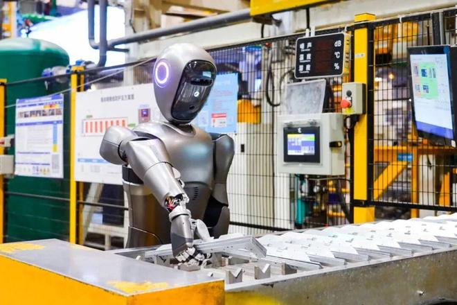 方洪波迎战雷军,祭出两大Agent_方洪波迎战雷军,祭出两大Agent_