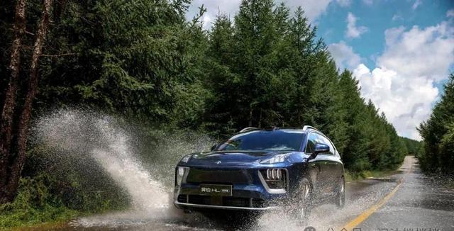 26万级增程SUV满配王者诞生！昊铂HL增程版终结选装套路