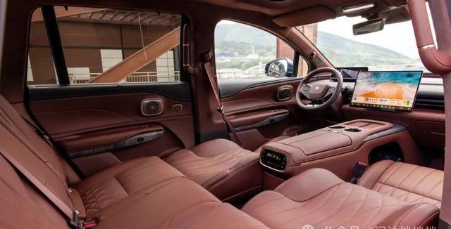 26万级增程SUV满配王者诞生！昊铂HL增程版终结选装套路-有驾