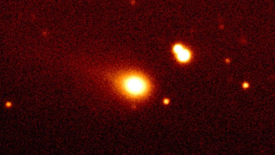 接近地球的神秘星际物体：内部似有东西被点燃