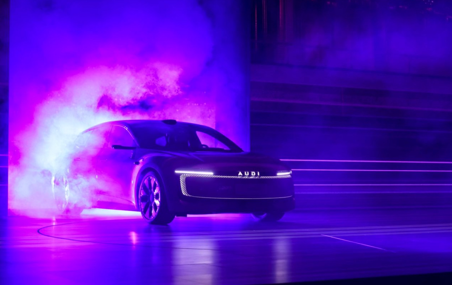 电动汽车奥迪纯电上市_奥迪电动车上市_