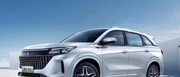 赛力斯重金入股蓝电汽车，持股35%成最大股东，助力新能源汽车产业升级-有驾