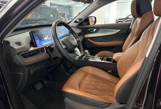 买奇瑞别乱选这八款才是真正家用神车，新车动力强油耗低，三大件终身质保，谁买错谁后悔-有驾