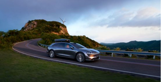 愣是把小众卖成了爆款 享界S9T这波也太稳了