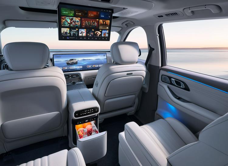 _吉利首款中大型suv_吉利全新大作