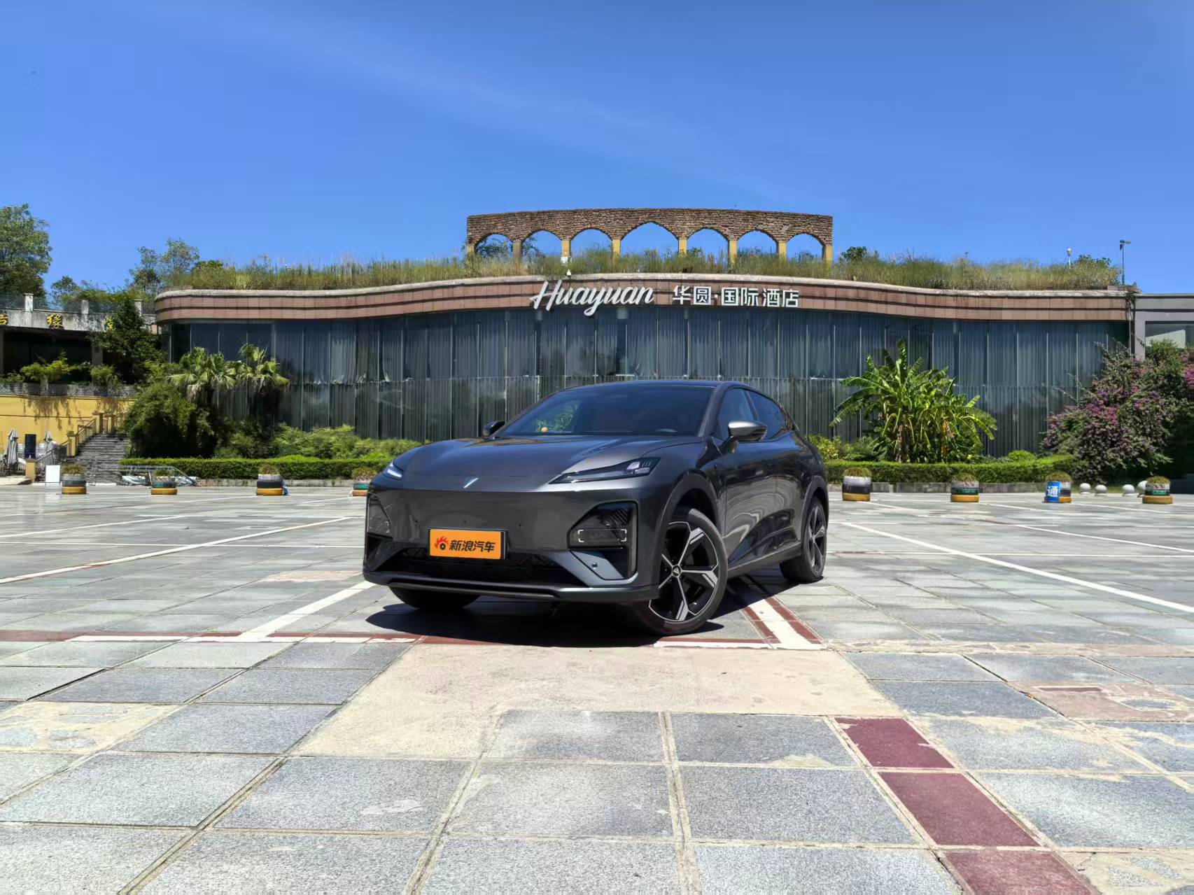 新款深蓝S07正式上市交付 售价15.69-17.39万元