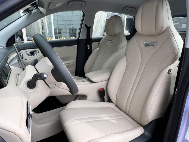 好看好开的务实派 质感在线的五菱缤果S