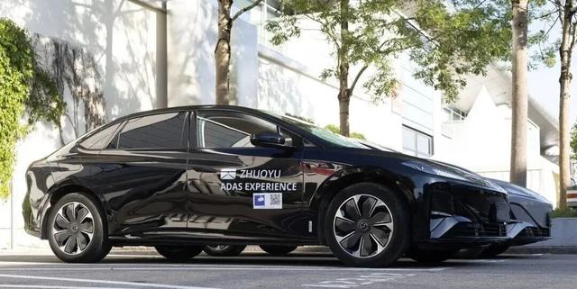 中国智驾军团入欧,油车市场仍大,难题与机遇并存-有驾