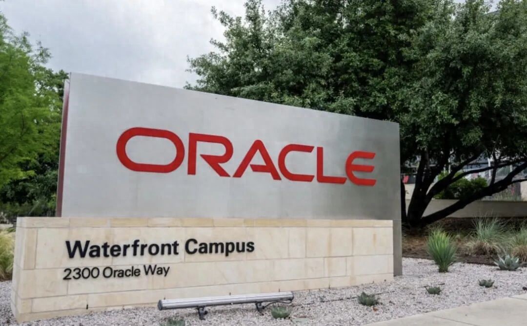 OpenAI转向甲骨文获取巨额算力，或与微软“渐行渐远”