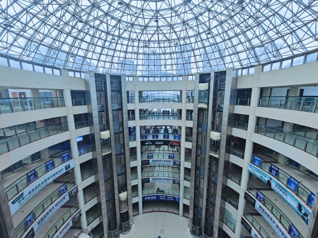 “霸道总裁”拯救闲置物业!实探风口上的短剧拍摄基地→__“霸道总裁”拯救闲置物业!实探风口上的短剧拍摄基地→