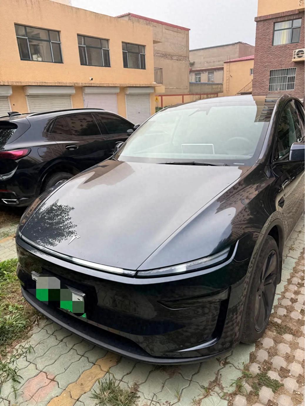 买新能源车，选择磷酸铁锂电池还是三元锂电池，该怎么选择？