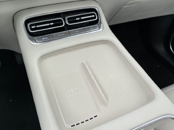 外观配置全面升级 静态体验长安启源全新Q05