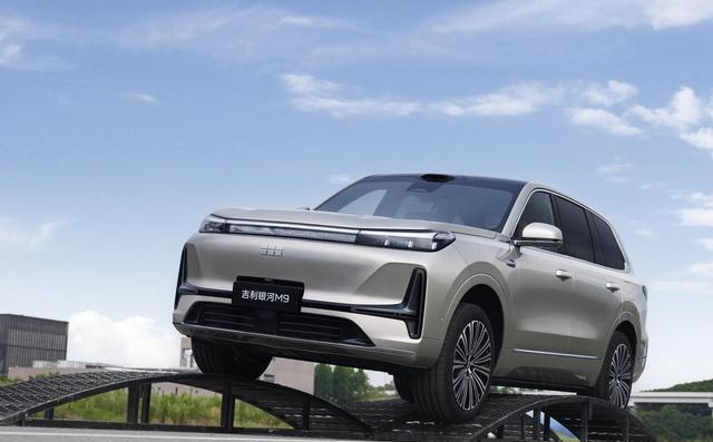 限时17.38万起,吉利银河M9登场,引领AI出行新纪元-有驾