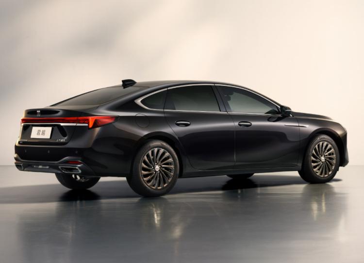 陈震试驾别克新君越2021款__别克新款君越怎么样