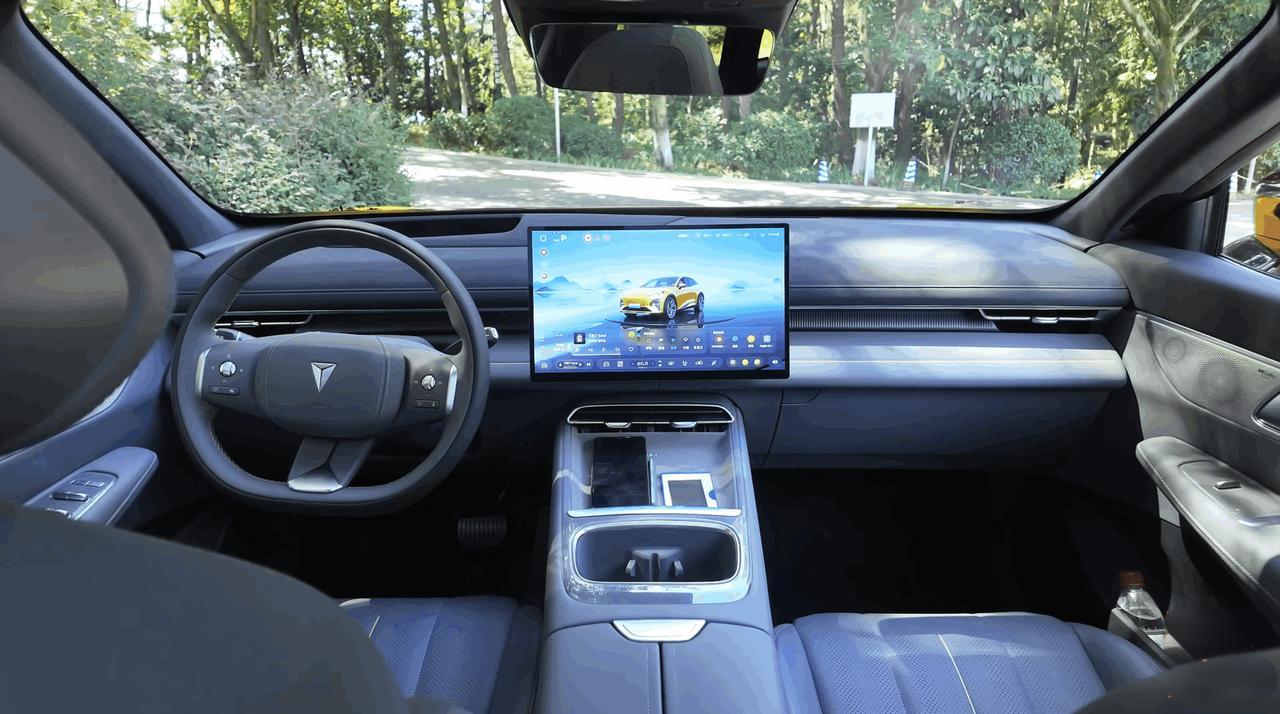 华为交互设计__智能驾驶交互