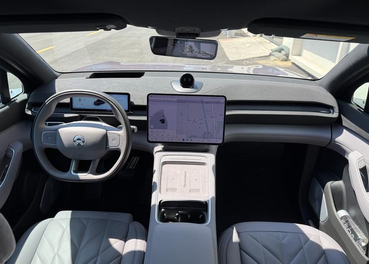 居然这么全面?试驾蔚来EC6,帅气又好开_居然这么全面?试驾蔚来EC6,帅气又好开_