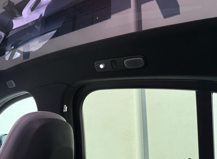 居然这么全面?试驾蔚来EC6,帅气又好开_居然这么全面?试驾蔚来EC6,帅气又好开_