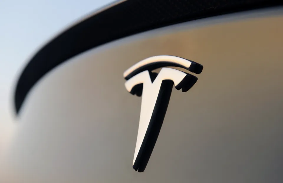 丐版Model Y多项减配，比毛坯房还吓人，15万会卖爆吗？