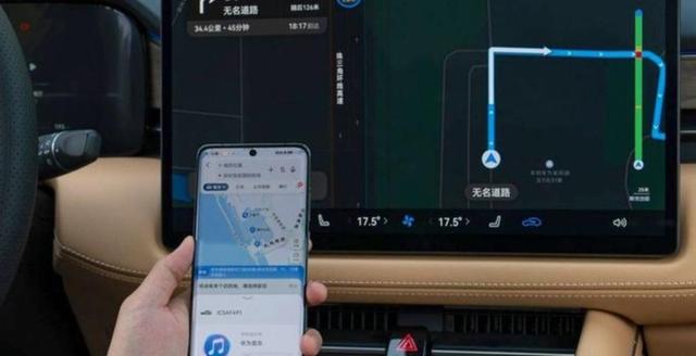 超93万车主升级鸿蒙智行史诗级OTA，三大核心功能全面进化带来智能驾驶和出行体验新突破