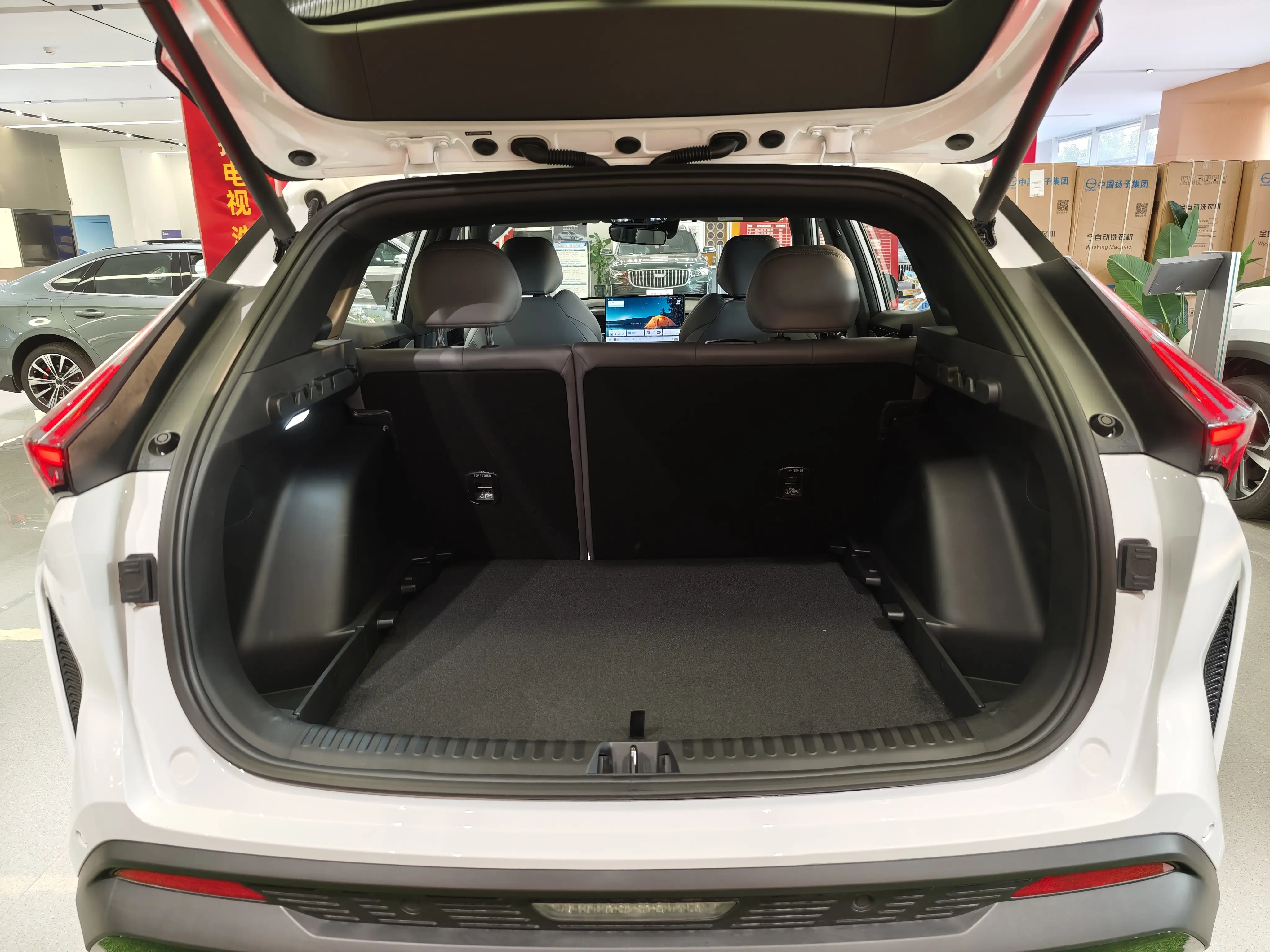 2021款吉利博__吉利博端汽车图片价格