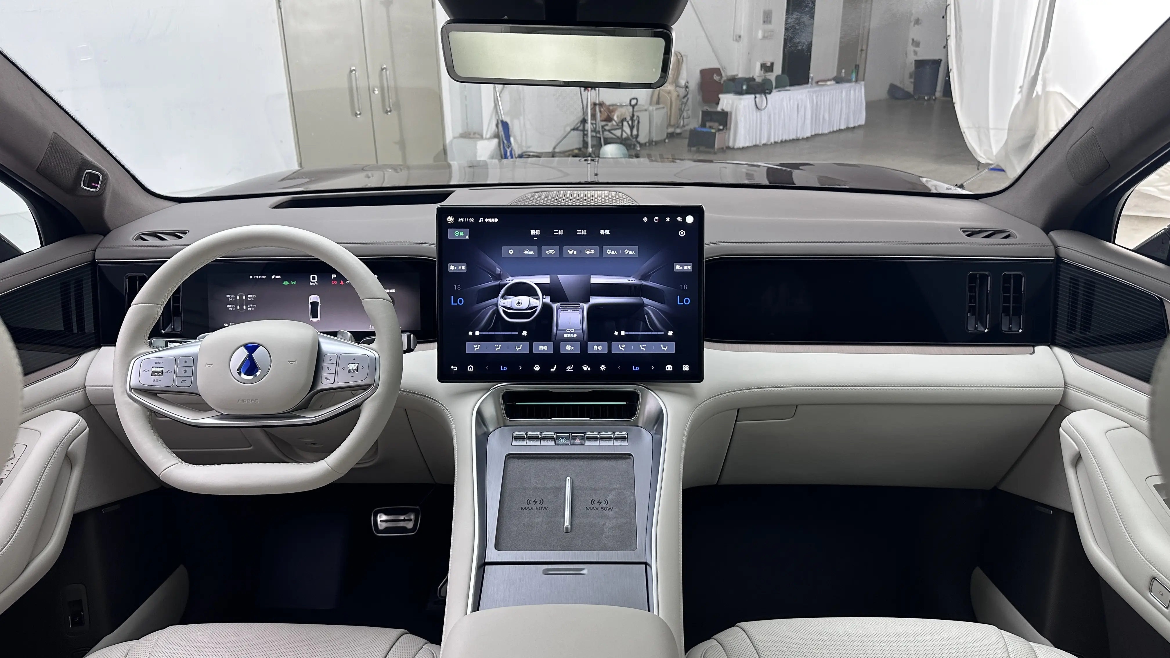 5米2的“移动大平层”！腾势N8L空间与座椅设计揭秘__5米2的“移动大平层”！腾势N8L空间与座椅设计揭秘