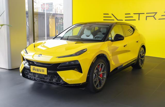 英国莲花花55.8万造了台2.95秒破百的电动SUV，三个月深度使用后我发现它正在让那些花百万买保时捷的车主重新审视自己-有驾