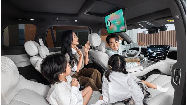 别聊冰箱彩电了,比亚迪已经开始跟你聊物理学了-有驾