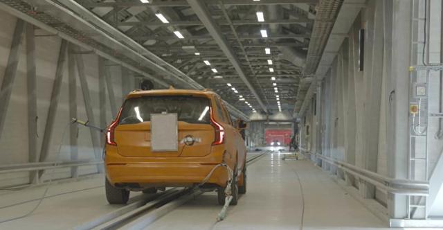 沃尔沃XC70碰撞测试！安全不为得奖，只为守护出行！