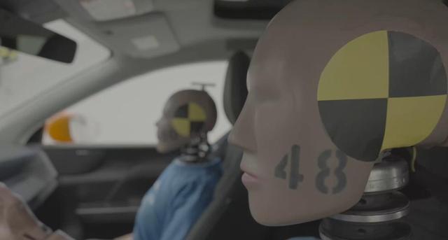 沃尔沃XC70碰撞测试！安全不为得奖，只为守护出行！-有驾