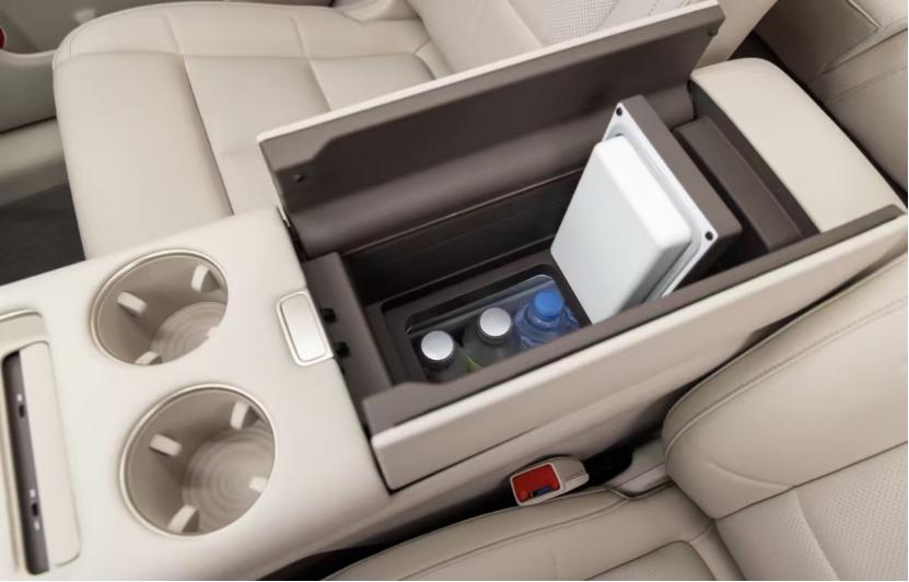 _太狠了，增程电池比纯电车还大，全新智己LS6权益价19.79万元起_太狠了，增程电池比纯电车还大，全新智己LS6权益价19.79万元起