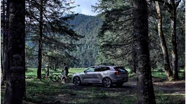 沃尔沃不装了:26万买“最野蛮的安全感”,新势力看傻了-有驾