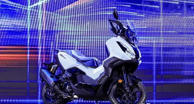 变化不大,但价格或会更便宜!2026款本田ADV 350要来了!-有驾