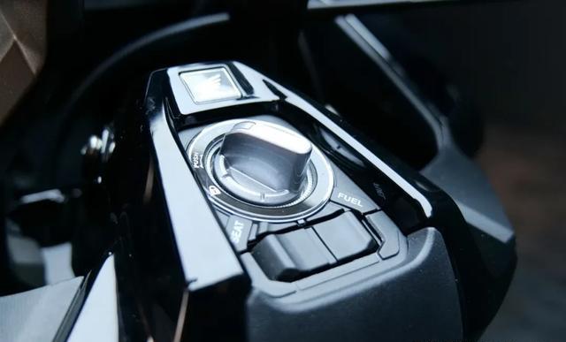 变化不大,但价格或会更便宜!2026款本田ADV 350要来了!-有驾