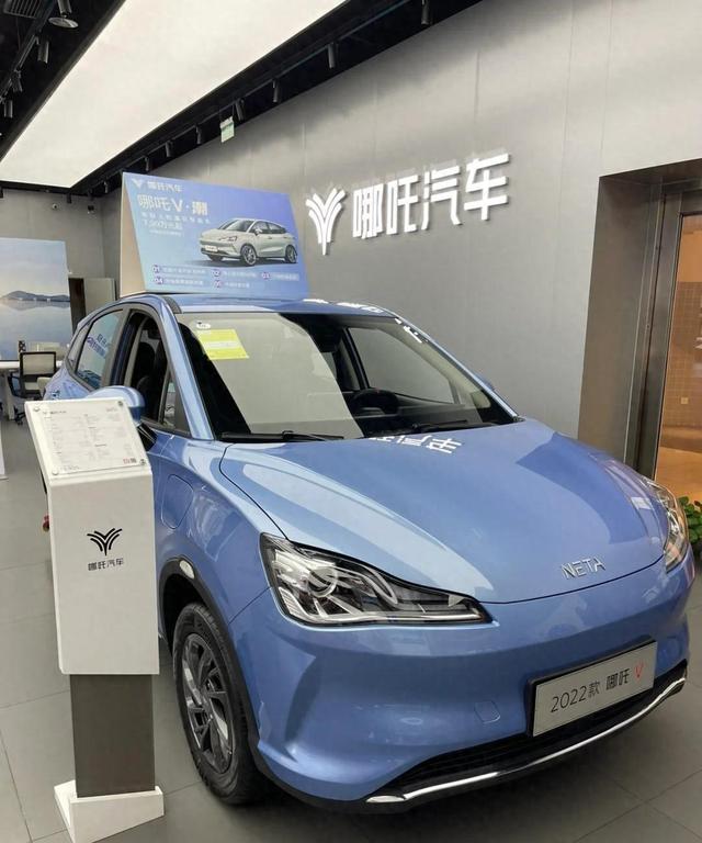 新能源“烂尾”车越造越多！百万名车主，修车无门还遭随意宰