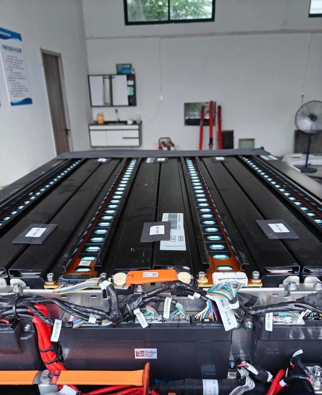 新能源“烂尾”车越造越多！百万名车主，修车无门还遭随意宰-有驾