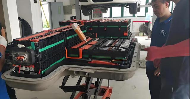 新能源“烂尾”车越造越多！百万名车主，修车无门还遭随意宰-有驾