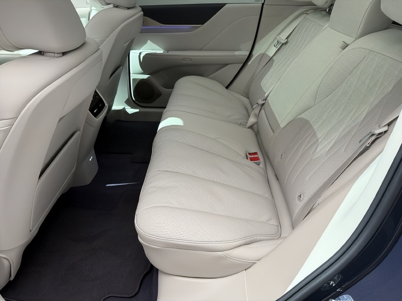 限时权益价16.99-21.59万元 别克至境L7正式上市__限时权益价16.99-21.59万元 别克至境L7正式上市