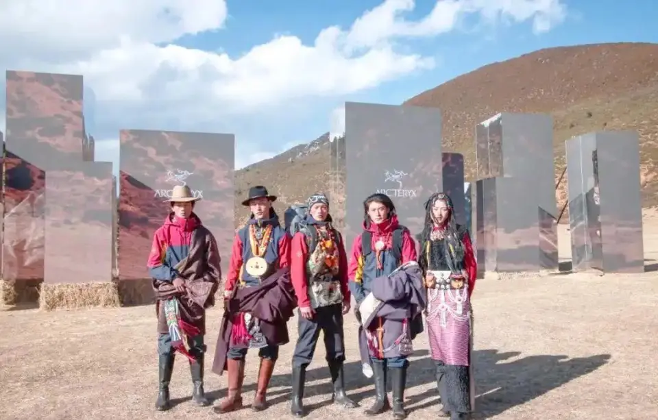 破解人心算法：“炸山始祖鸟”为啥搞不过“鸡排主理人”？