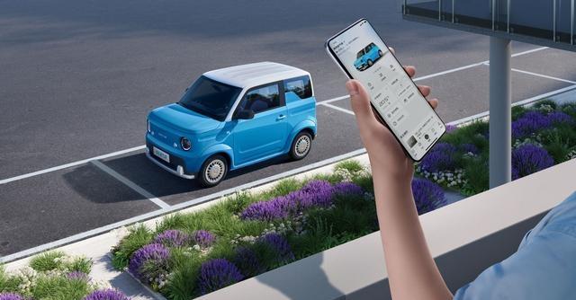 4万级“卷王”驾到!睿蓝蓝气球让宏光MINI压力山大-有驾