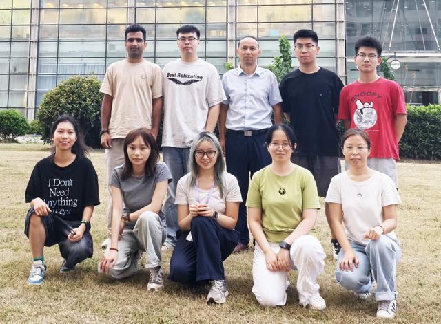 揭开“隐秘的地下互动”，中瑞科学家绘制根系微生物“定居地图”_揭开“隐秘的地下互动”，中瑞科学家绘制根系微生物“定居地图”_