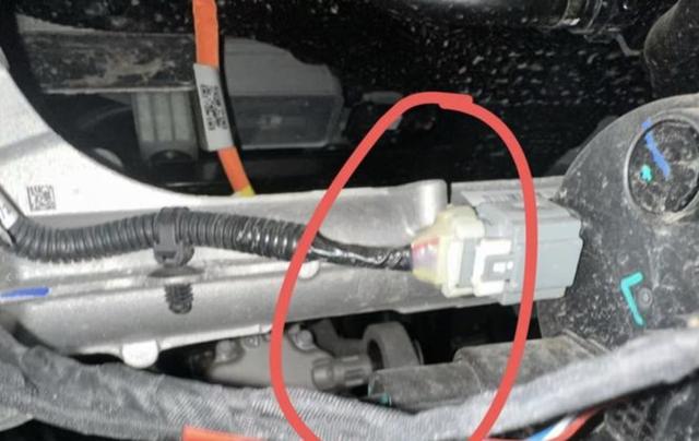 上汽集团召回9.84万辆科莱威纯电动汽车，因制动再生功能存隐患，承诺免费软件更新保障行车安全-有驾