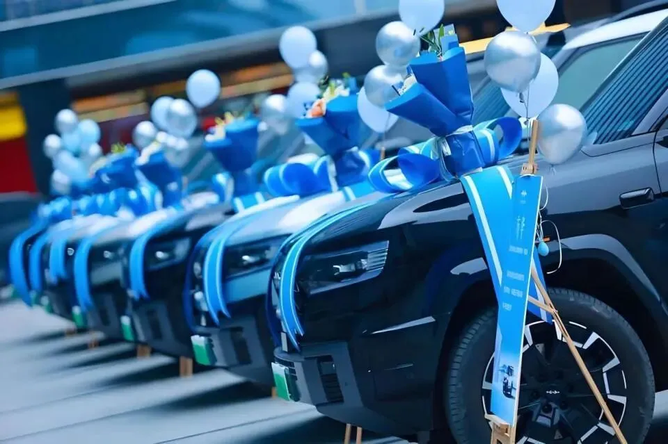 当下沉市场成为新的增长极，各家车企迎来“首破”成风