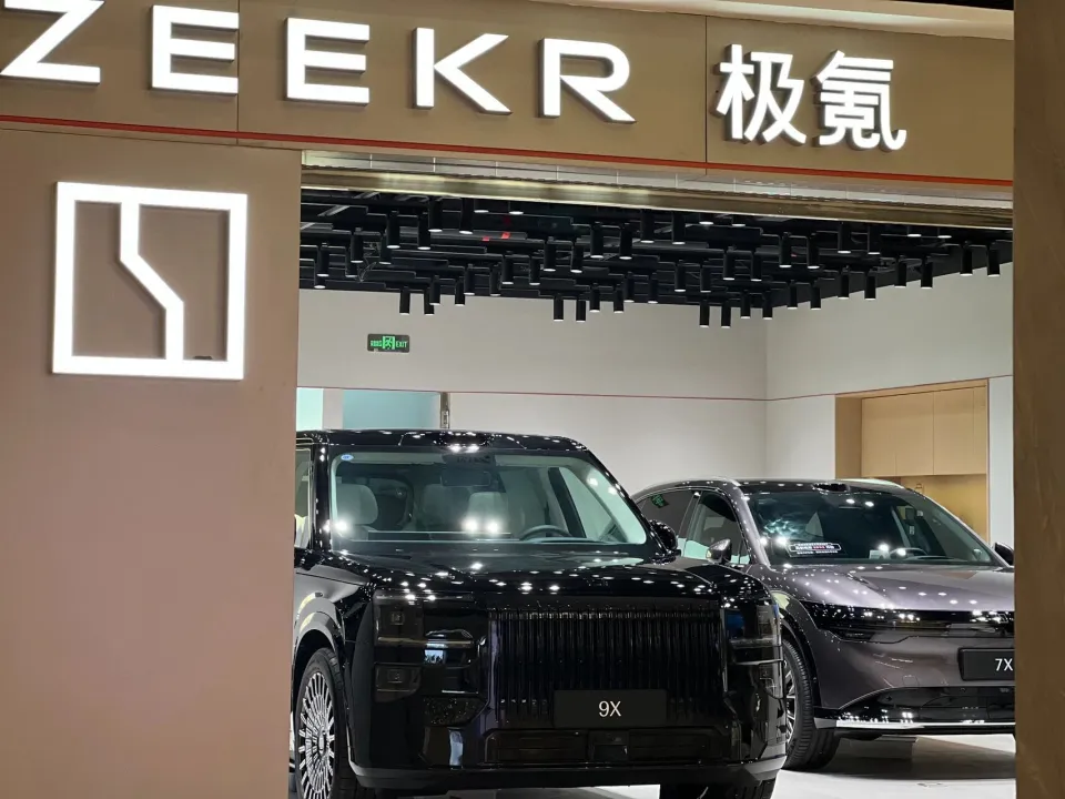 “金九”卖车榜来了:零跑狂飙超6万辆,极氪9X 13分钟大定破万,理想垫底“蔚小理”……