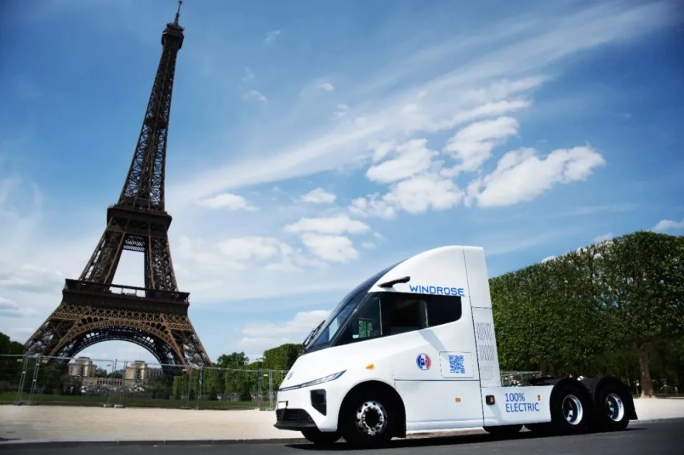 35岁，他造出续航670公里的电动重卡，特斯拉Semi迎来最强对手