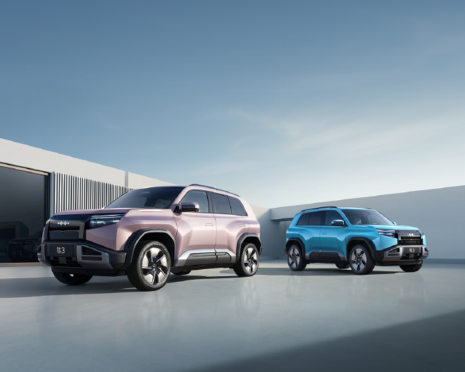 增加粉蓝双色及新版本 方程豹钛3新版本上市