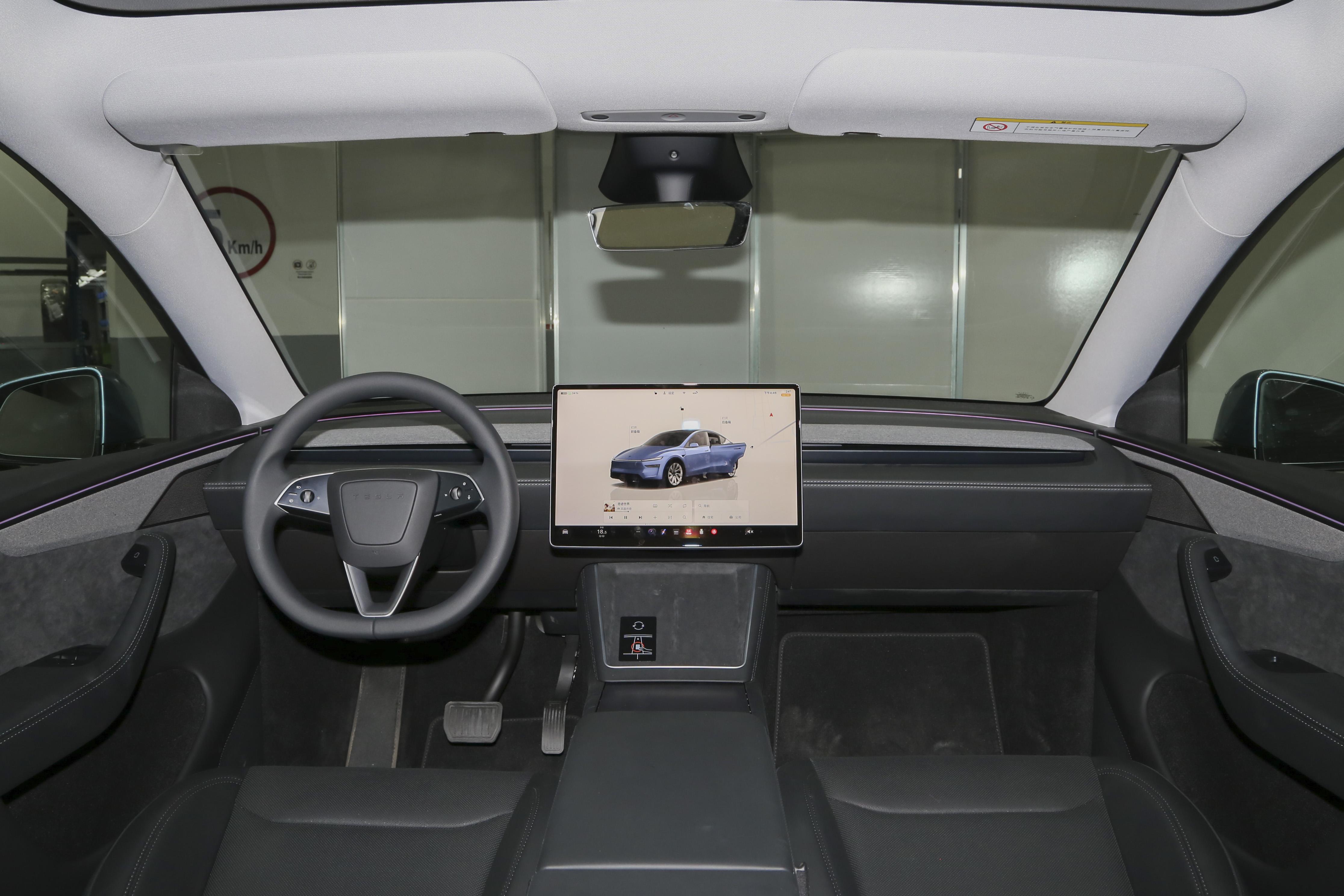 特斯拉车主免费停车__特斯拉停车需要拉手刹吗