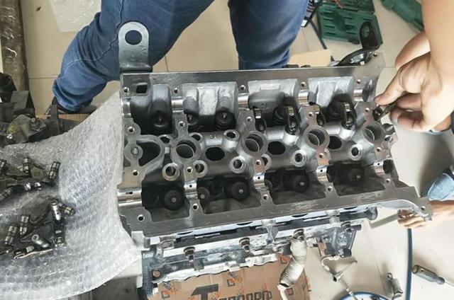 2000年文明镇老王赌我两节时规链条能用,他裁短装车却引发发动机故障,赔了五千元认输后再不乱改零件-有驾