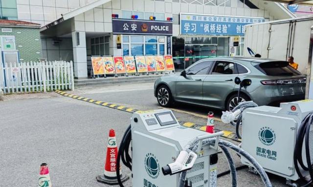 充电不犯愁江苏多部门联动保障新能源车补能需求，优化布局提升效率让自驾出行更便捷-有驾