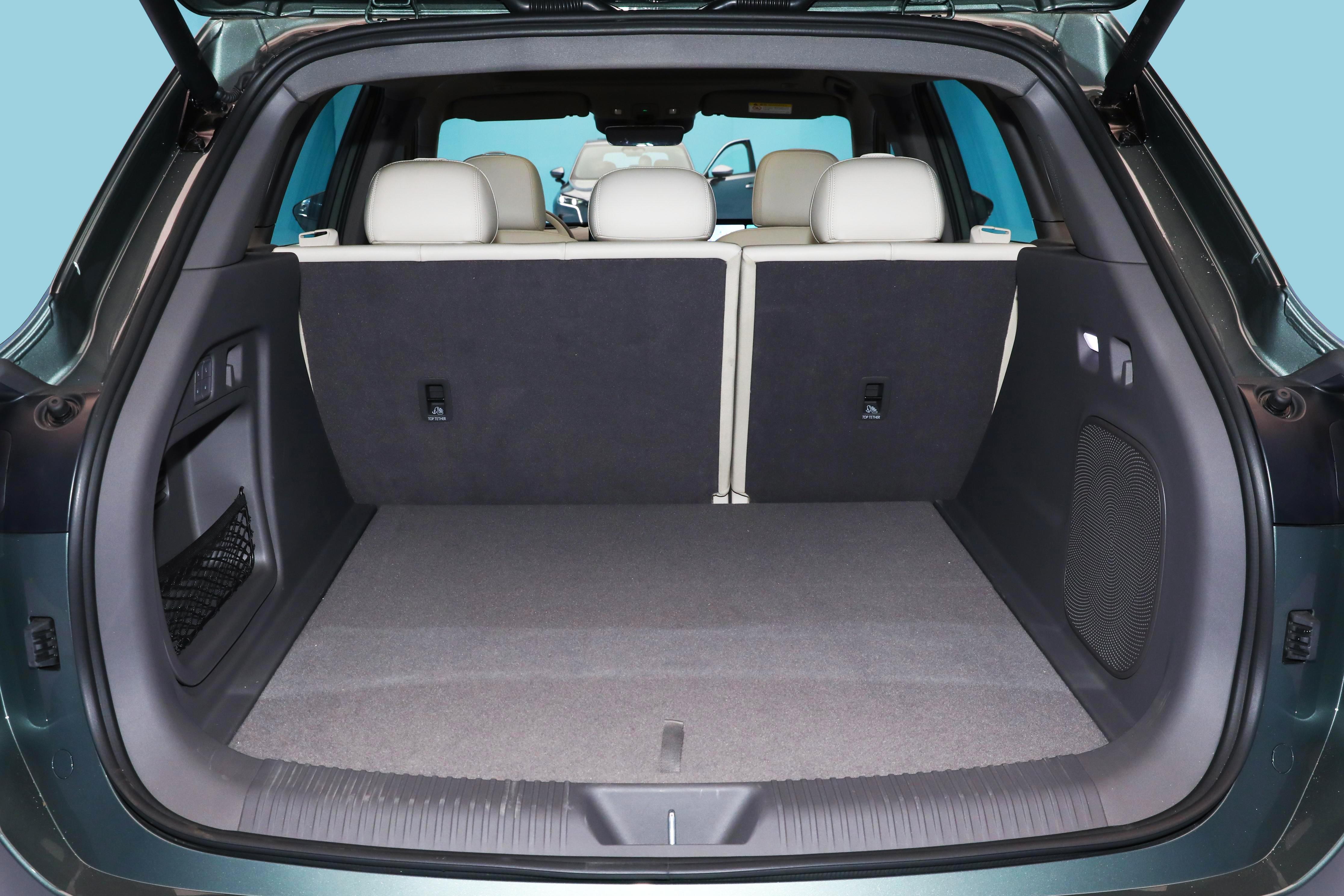 车载冰箱有内置电池好不好_内置冰箱的车_