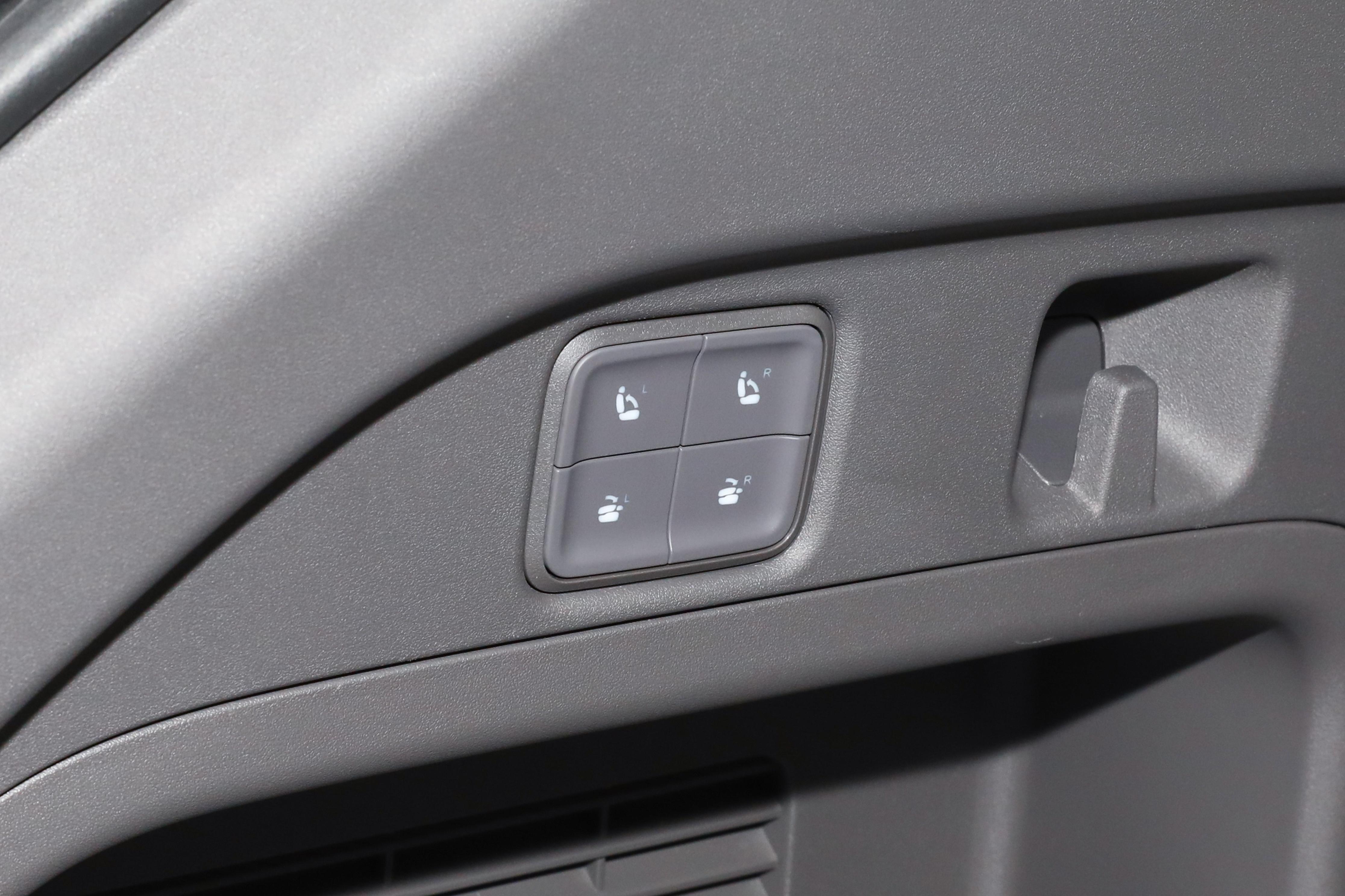 车载冰箱有内置电池好不好_内置冰箱的车_